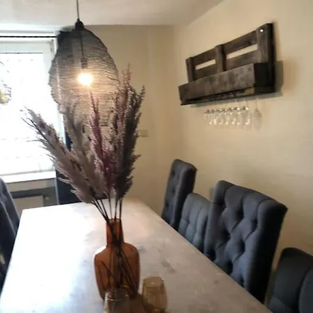 Cosy Holidayhome In Neef